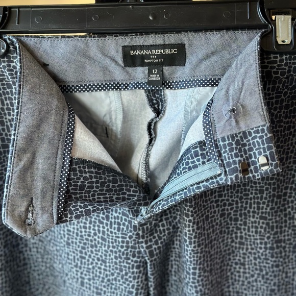 BANANA REPUBLIC | NAVY Print Hampton Fit Slim Stretch | Dress Pants/Trousers - Picture 4 of 12